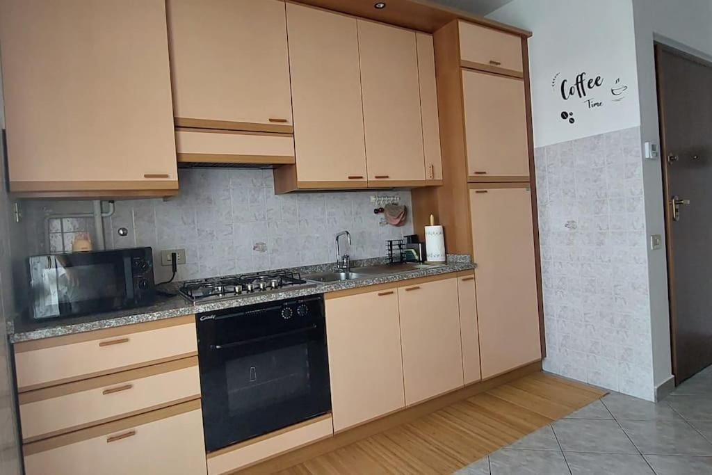 Deliziosa Casa Mignon Appartement Luisago Buitenkant foto