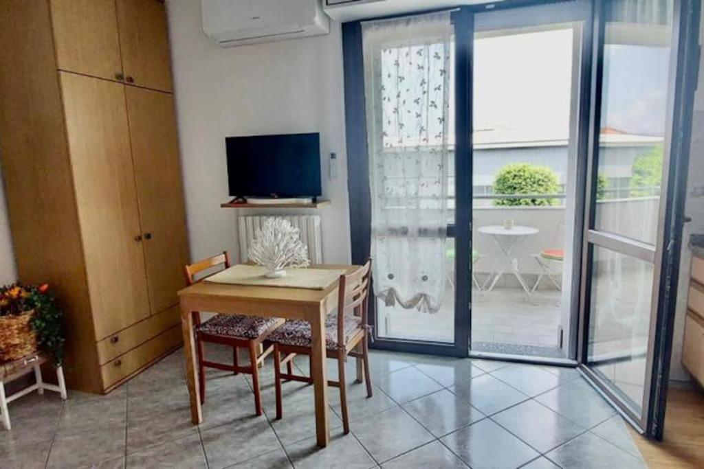 Deliziosa Casa Mignon Appartement Luisago Buitenkant foto